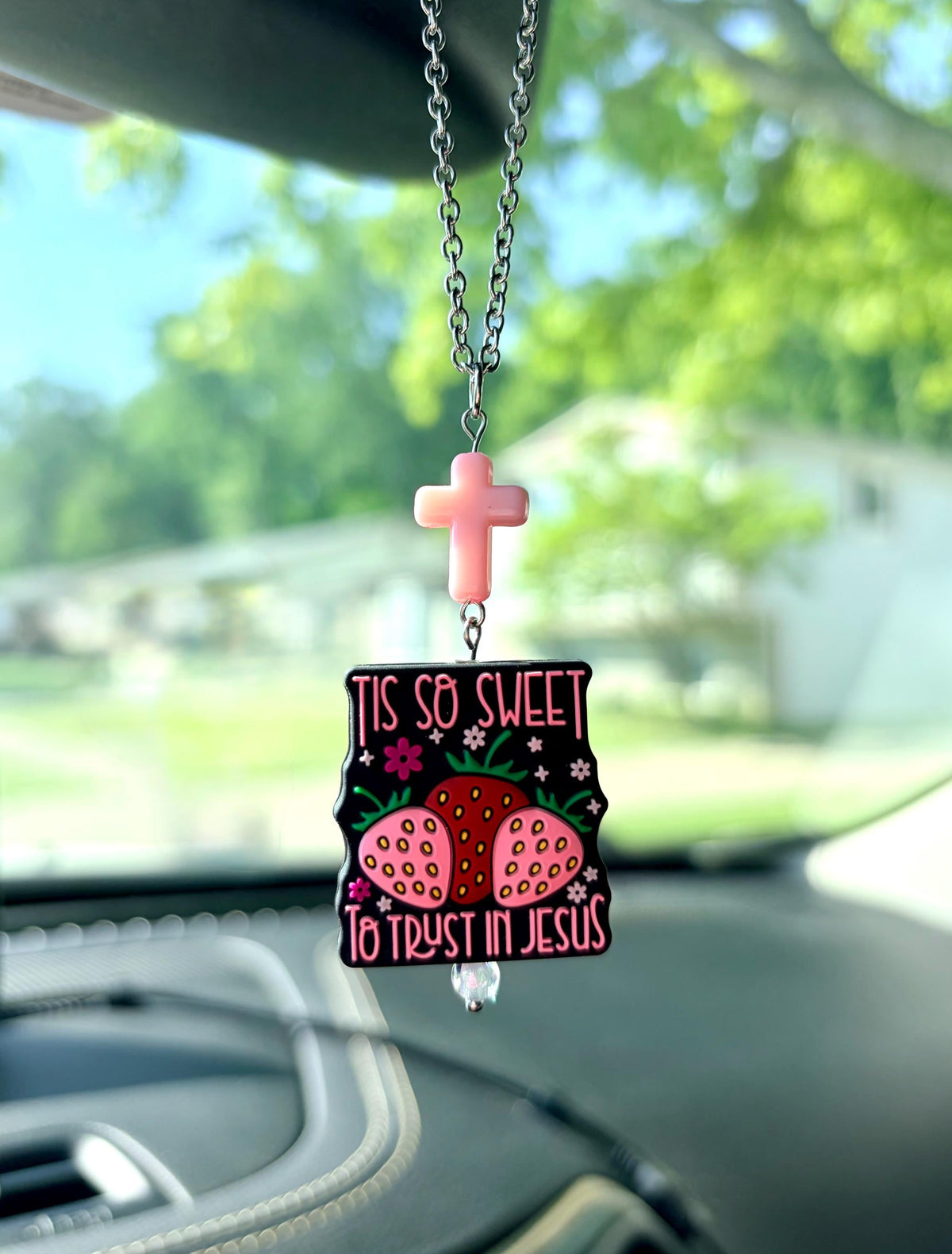 Sweet To Trust in Jesus Rearview Mirror Dangler Accessory